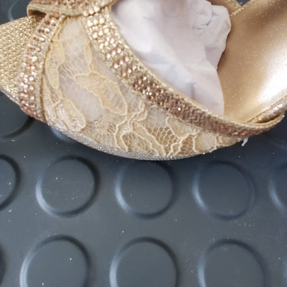 DREAM PAIRS Women Heeled Sandals Pump Swan 16 in Gold - Picture 4 of 11